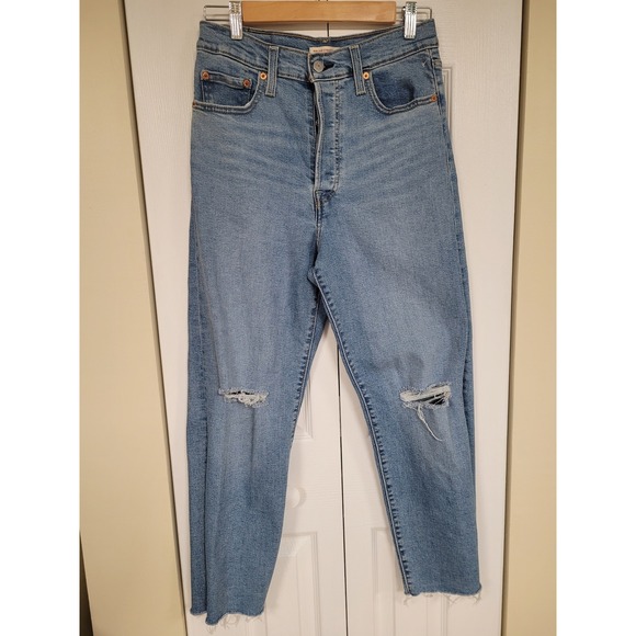 Levi's Ribcage Straight Ankle Women's Jeans Size 28 Distressed Light Wash Denim - Picture 1 of 6